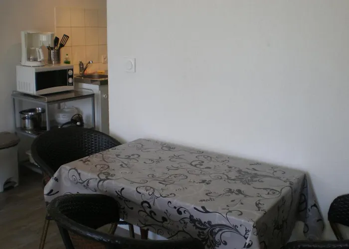 Aparthotel De La Paix 3*