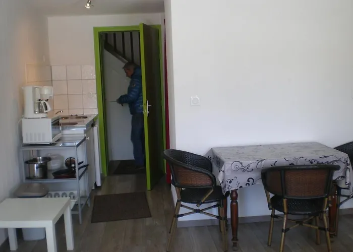 Aparthotel De La Paix 3*