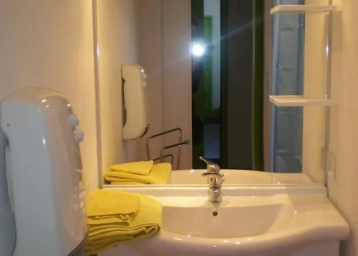 De La Paix Aparthotel